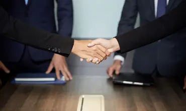 İhalenin İlk Oturumundaki İdari İşlem Hatalarına Karşı İstekliler Ne Yapmalı? (İki KİK Kararı İncelemesi)